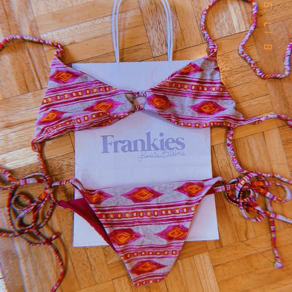 Frankie’s Bikinis set NWT